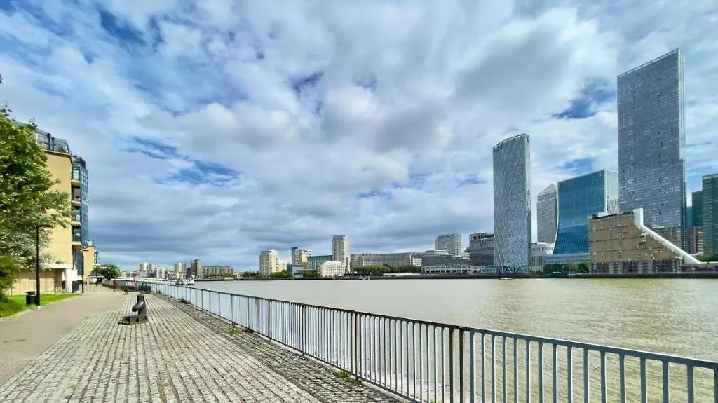 85 Tivoli Court, Rotherhithe Street, London, Se16 5Ud